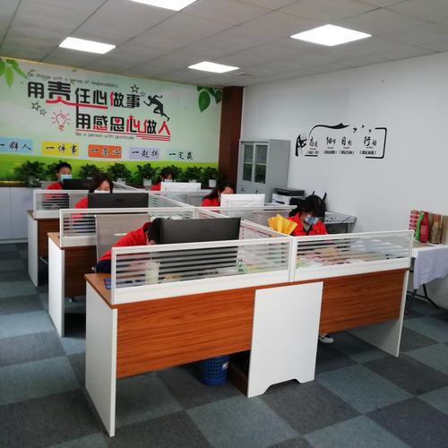 楼凤阁论坛官网入口游戏截图