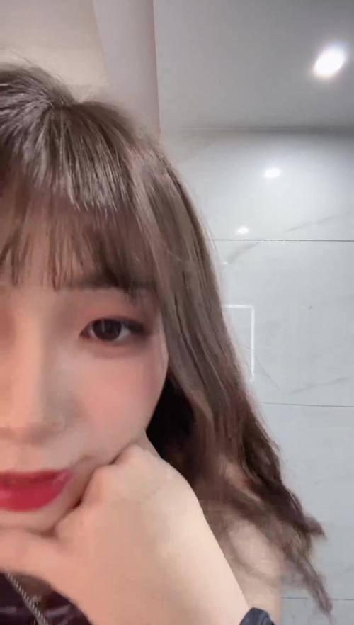 77直播美女游戏截图